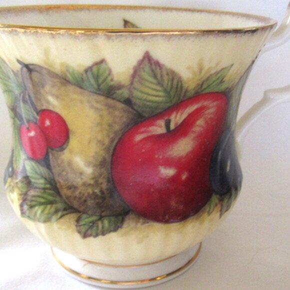 Queen's Tea Cup and Saucer, Summer Fruit, Brushed Gold Gilt, Molded, Fancy I111 - Picture 5 of 9